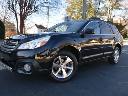 Used 2013 Subaru Outback 2.5i Limited image 45