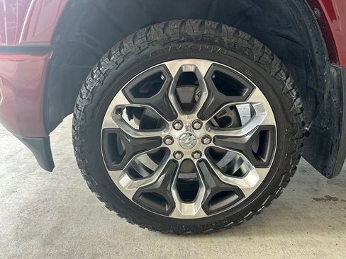 Used 2019 RAM 1500 Limited AWD/4WD image 17