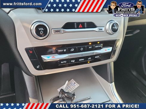 Certified 2023 Ford Explorer XLT w/ Equipment Group 202A RWD image 9