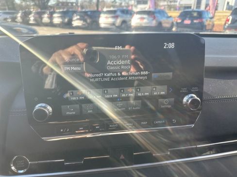 Used 2024 Mitsubishi Outlander SE image 7