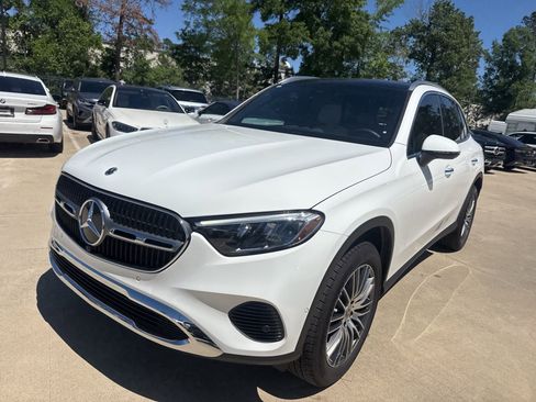 Certified 2026 Mercedes-Benz GLC 300 image 8