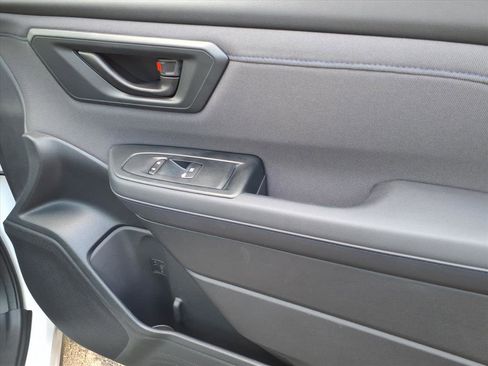 Certified 2025 Subaru Forester Premium image 7