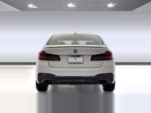 Certified 2023 BMW 530e 530e w/ M Sport Package image 9