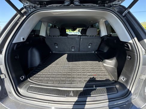 Used 2022 Jeep Grand Cherokee Laredo w/ Luxury Tech Group I image 22