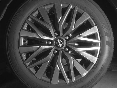 Used 2025 Nissan Altima 2.5 SV image 14