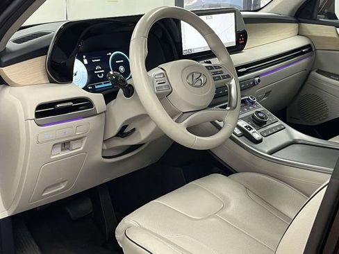 Used 2024 Hyundai Palisade Limited FWD image 14