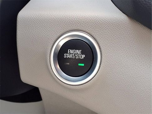 Used 2023 GMC Terrain Denali w/ Denali Premium Package image 17