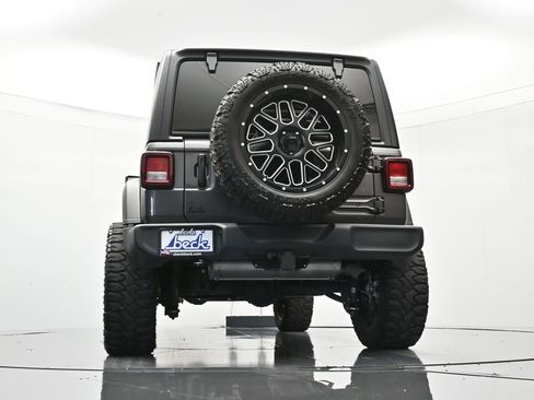 Used 2022 Jeep Wrangler Unlimited Sport image 41