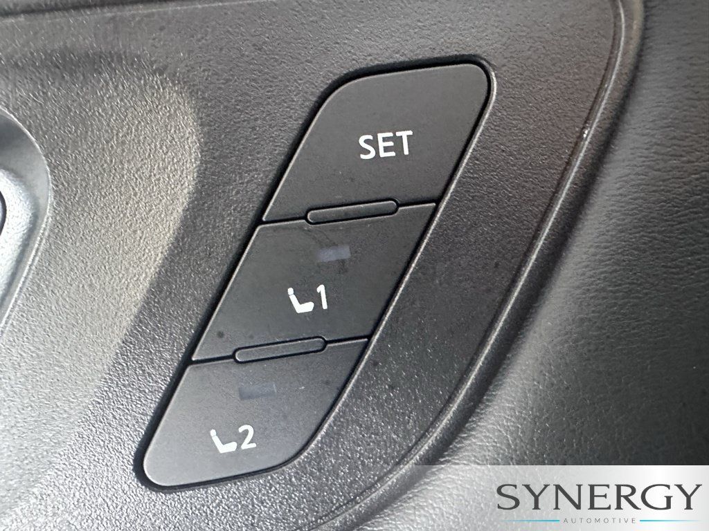 Used 2023 Nissan Rogue SL w/ SL Premium Package FWD image 22