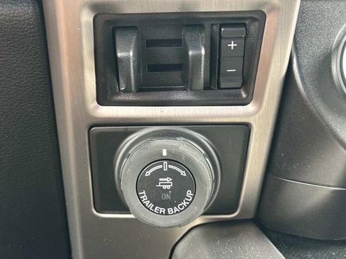 Used 2021 Ford F250 4x4 Crew Cab Super Duty image 22