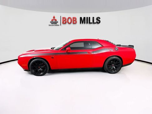Used 2015 Dodge Challenger R/T Plus RWD image 4