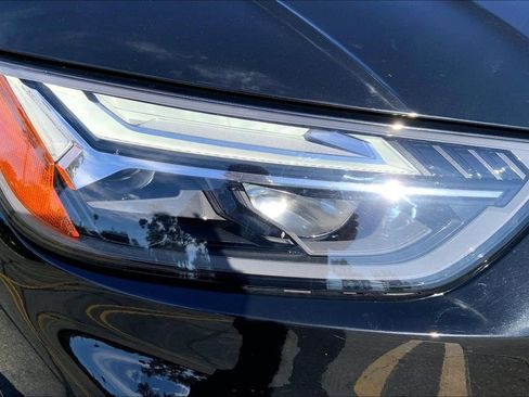 Used 2022 Audi Q5 2.0T Premium w/ Convenience Package image 26