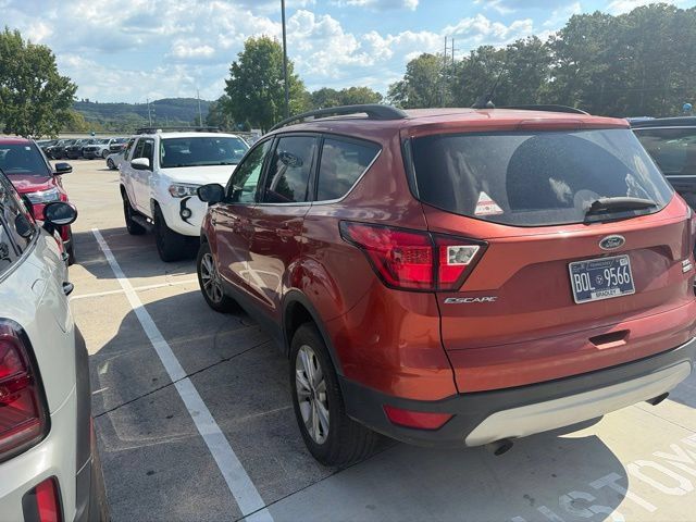 Used 2019 Ford Escape SEL AWD/4WD image 5