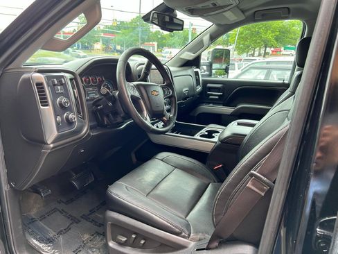 Used 2015 Chevrolet Silverado 2500 LTZ w/ LTZ Plus Package AWD/4WD image 27
