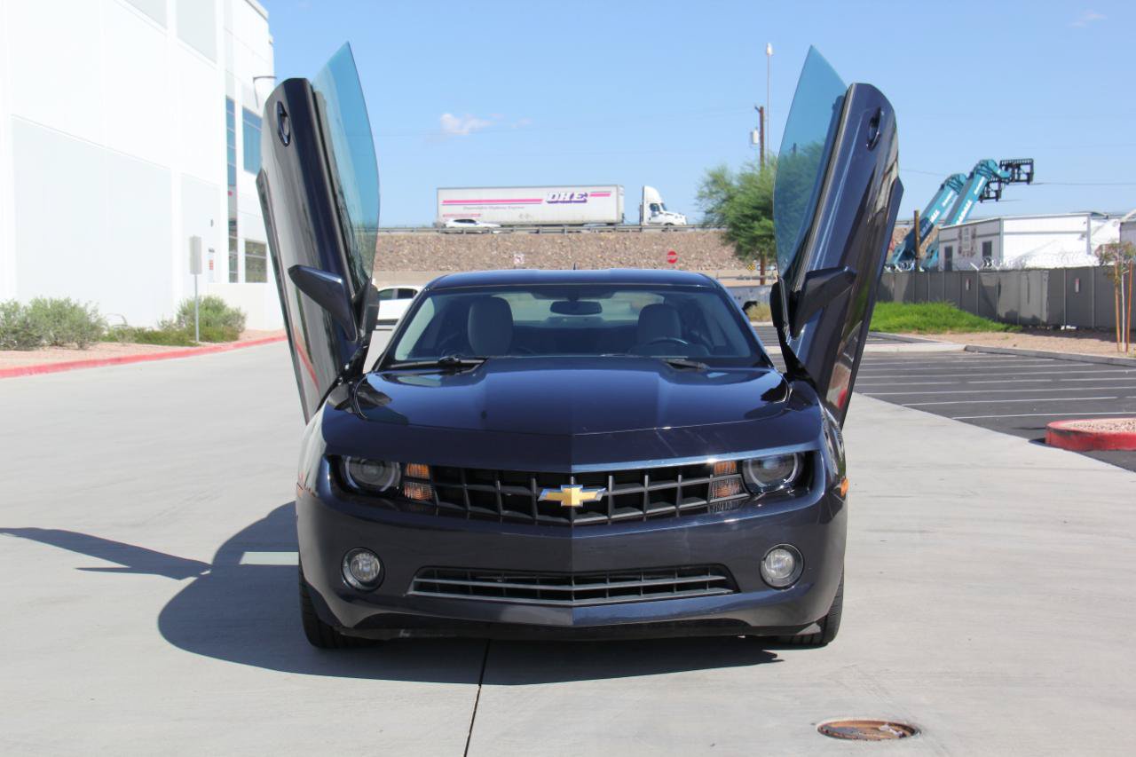 Used 2013 Chevrolet Camaro LT w/ RS Package RWD image 2