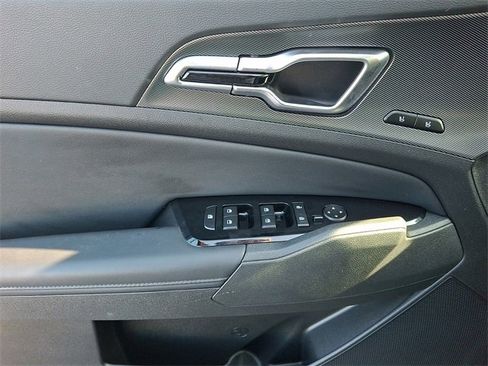 Used 2023 Kia Sportage SX Prestige image 12