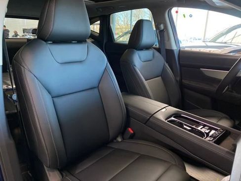 New 2025 Nissan Murano SL image 9