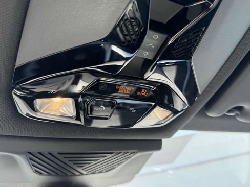 Used 2025 BMW X1 xDrive28i w/ Convenience Package image 29