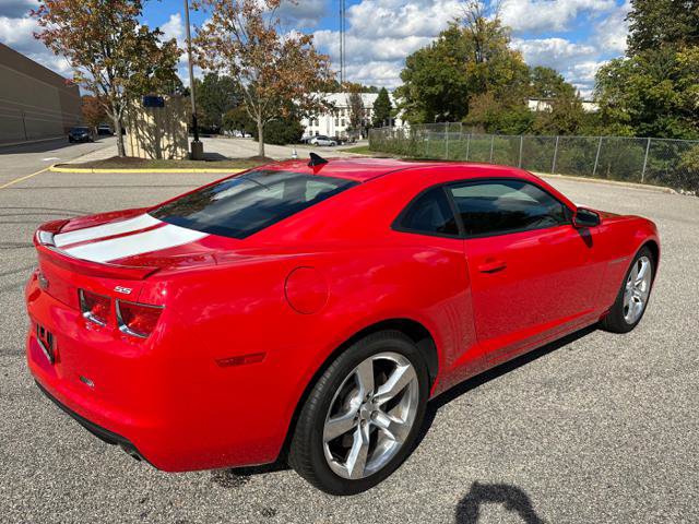 Used 2010 Chevrolet Camaro SS w/ White Stripe Package RWD image 33
