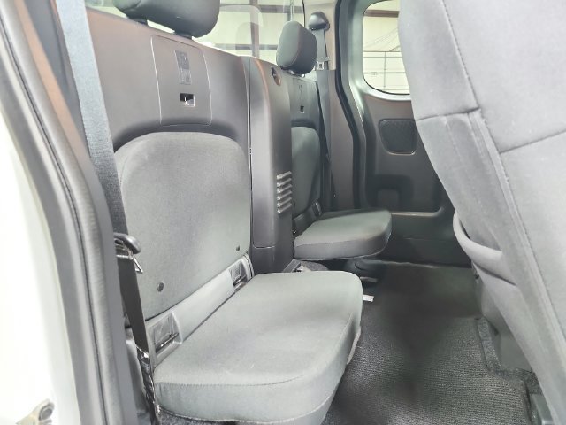 Used 2024 Nissan Frontier S w/ Technology Package AWD/4WD image 37