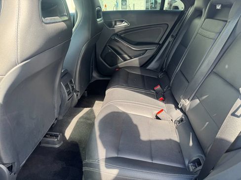 Used 2018 Mercedes-Benz CLA 250 image 34