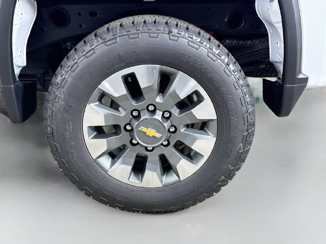 New 2026 Chevrolet Silverado 2500 Custom w/ Custom Value Package AWD/4WD image 30