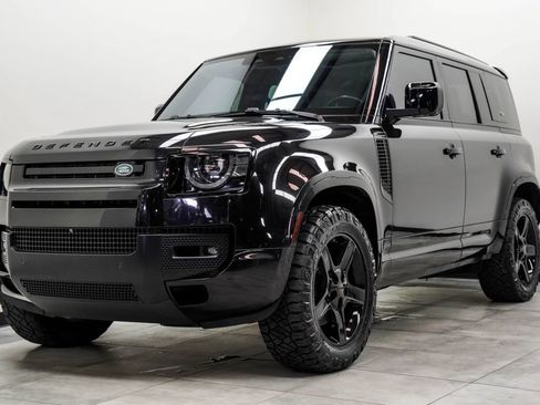 Used 2020 Land Rover Defender 110 HSE AWD/4WD image 7