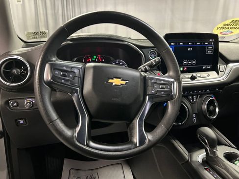 Used 2025 Chevrolet Blazer LT FWD image 14