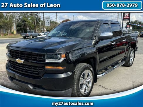 Used 2018 Chevrolet Silverado 1500 Custom image 1