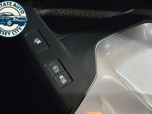 Used 2019 Jaguar E-PACE S AWD/4WD image 18