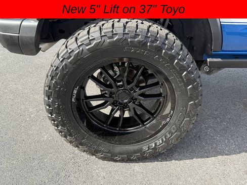 Used 2025 Ford Bronco Badlands AWD/4WD image 36