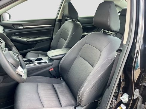 Used 2022 Nissan Altima 2.5 SV FWD image 19
