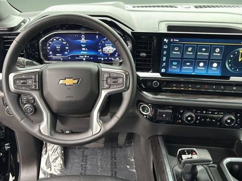 Used 2024 Chevrolet Silverado 1500 LTZ w/ Technology Package AWD/4WD image 9