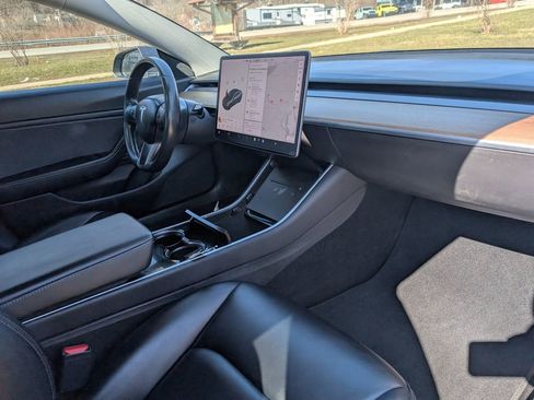 Used 2019 Tesla Model 3 Long Range image 14