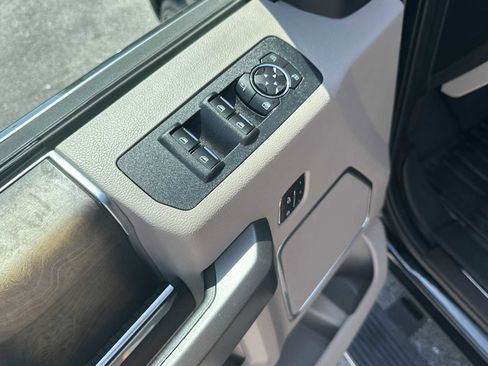 Used 2020 Ford F150 Limited AWD/4WD image 17