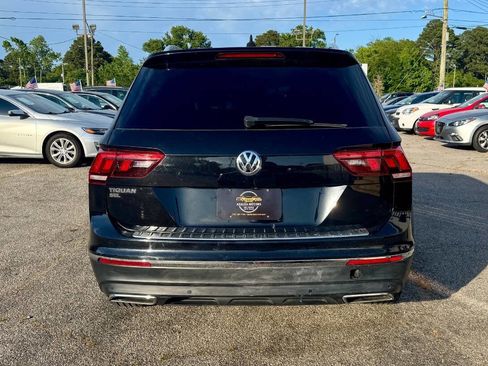 Used 2019 Volkswagen Tiguan SEL R-Line FWD image 8