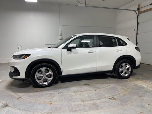 Used 2023 Honda HR-V LX image 4