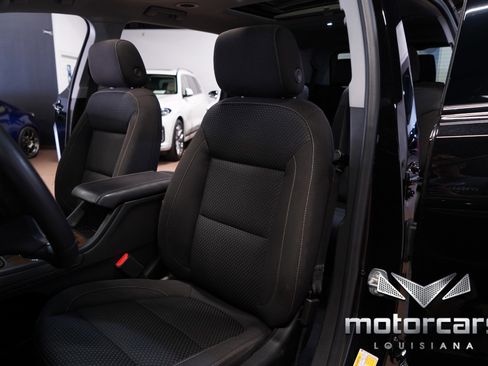 Used 2022 GMC Acadia SLE w/ Driver Convenience Package image 27