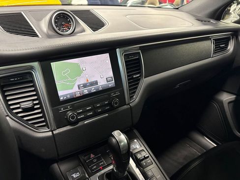 Used 2017 Porsche Macan GTS image 37