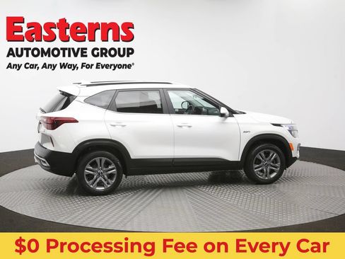 Used 2021 Kia Seltos S AWD/4WD image 42