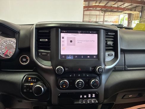 Used 2022 RAM 1500 Big Horn AWD/4WD image 14
