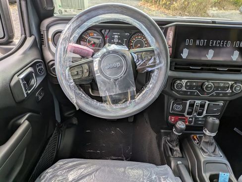 New 2026 Jeep Wrangler Unlimited Sport image 14