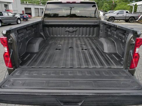 Used 2022 Chevrolet Silverado 2500 Custom w/ Gooseneck/5TH Wheel Package AWD/4WD image 26