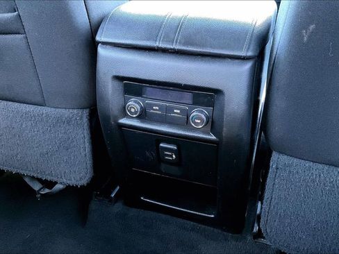 Used 2023 Chevrolet Traverse LT image 20