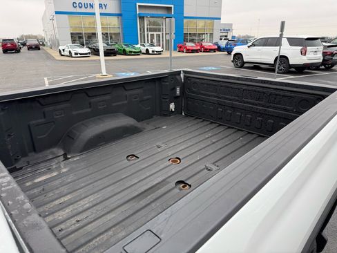 Used 2021 Chevrolet Silverado 2500 LTZ w/ LTZ Convenience Package AWD/4WD image 11