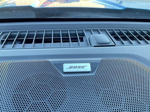 Used 2023 Chevrolet Colorado Z71 w/ Z71 Convenience Package 2 image 28