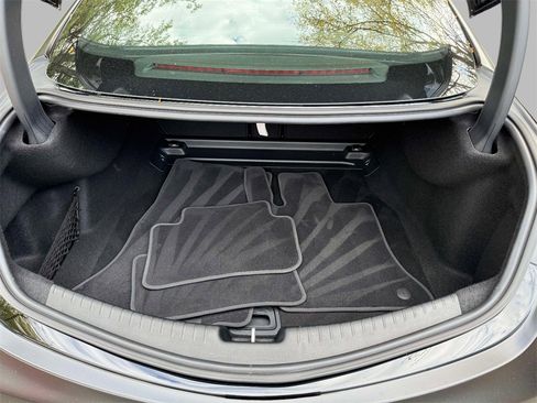 Used 2024 Mercedes-Benz CLE 300 4MATIC Coupe image 17