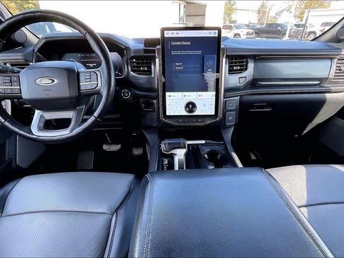 Used 2022 Ford F150 Lightning Lariat image 13