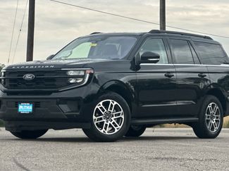Certified 2025 Ford Expedition Active AWD/4WD video 1
