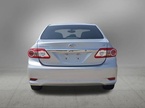 Used 2013 Toyota Corolla LE FWD image 5